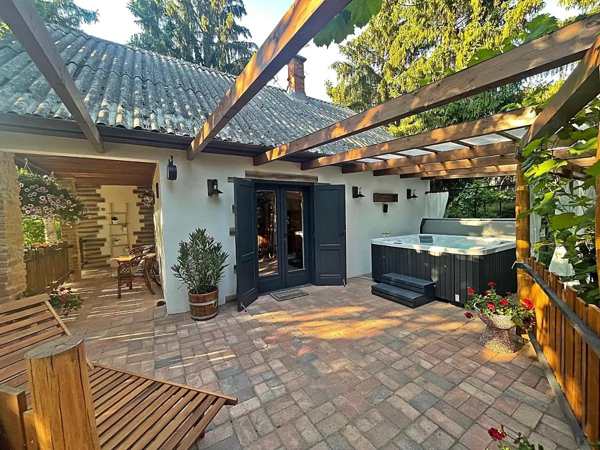 Cityside Cottage Erlau 0*,